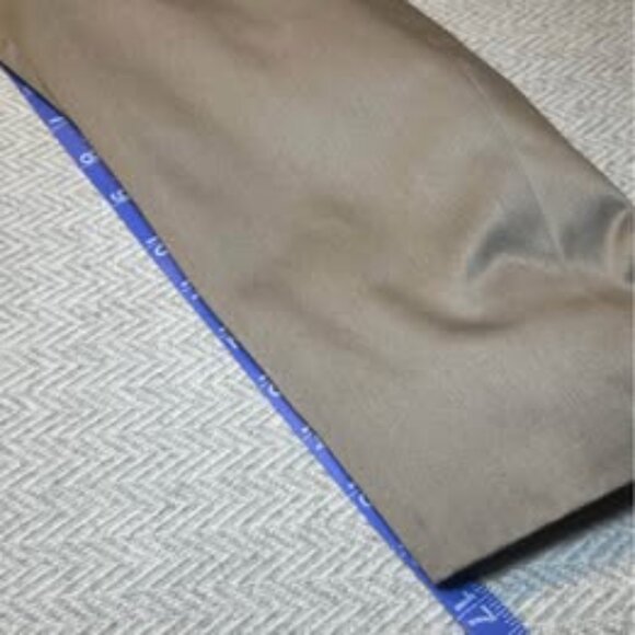 Croydon Taupe Water Resistant Trench Coat. Size 40 - Picture 8 of 8